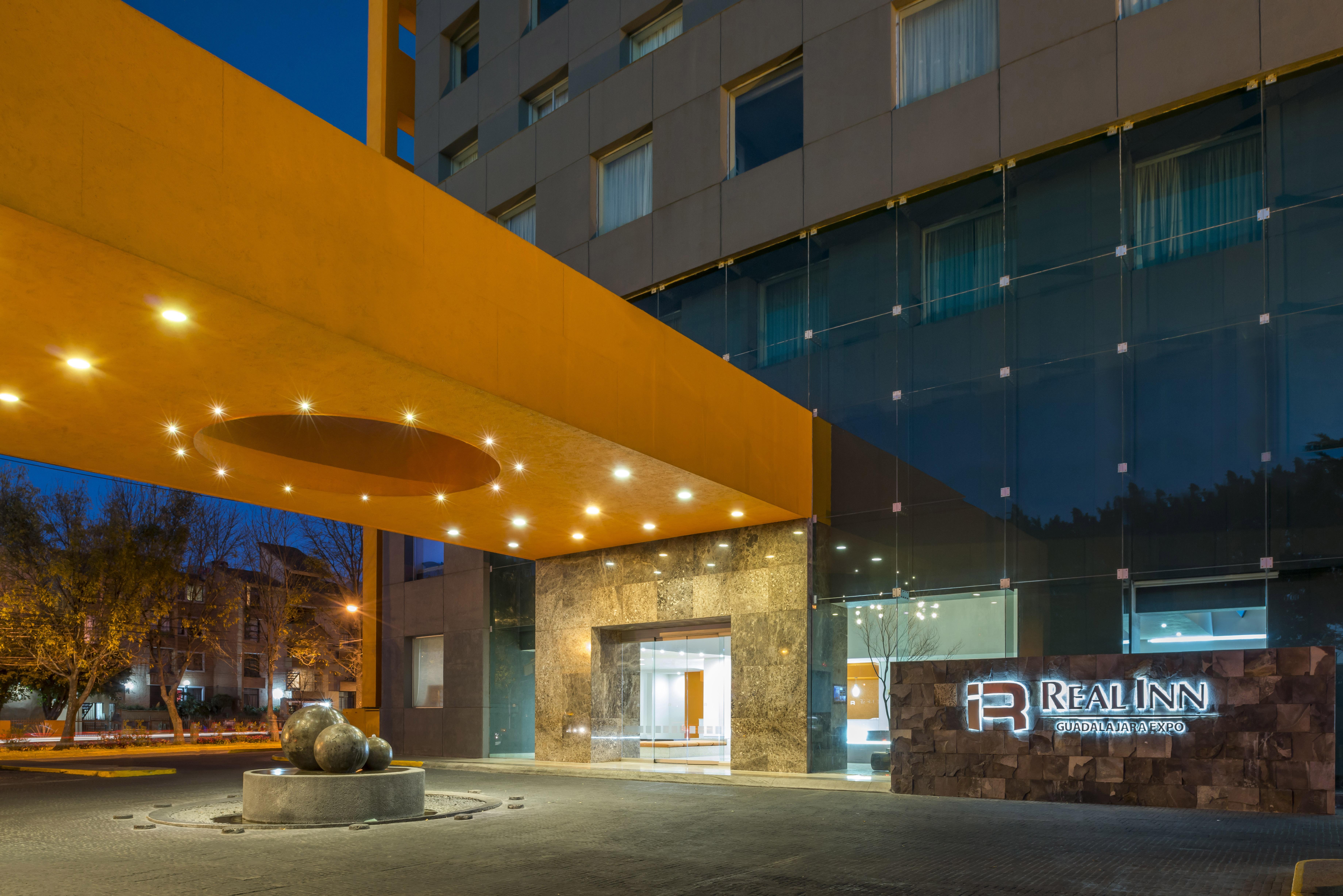 ホテル レアル イン グアダラハラ エクスポ エクステリア 写真